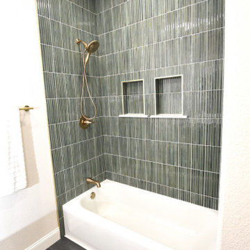 Cueller hall bath