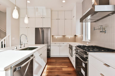 Kitchen - kitchen idea in San Francisco