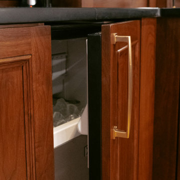 Custom Bar