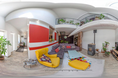 Inspiration for a modern home design in Grenoble.