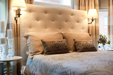 Inspiration for a contemporary bedroom remodel in Toronto