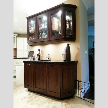 Bar Between Kitchen & Great Room