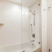 Ann Mason's bathroom