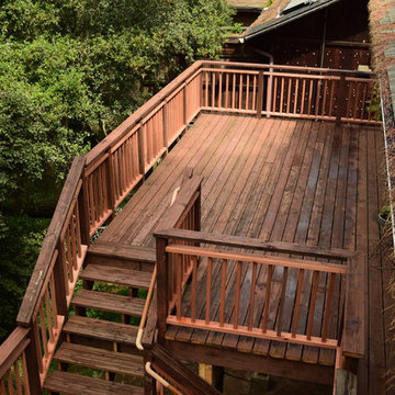 Cantilevered Deck