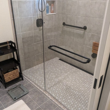 A Small, but Accessible Master Bathroom