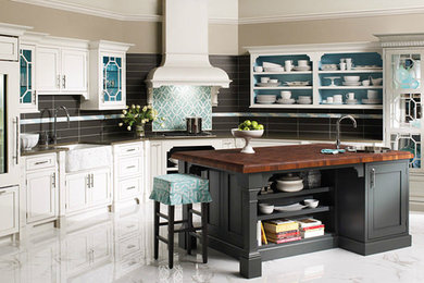 Transitional kitchen photo in New York