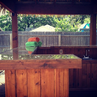 10' x 10' Thatch Cabana & Custom Tiki Bar