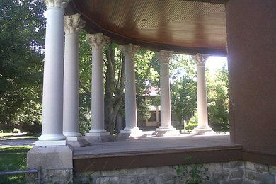 Inspiration for a timeless home design remodel in Chicago