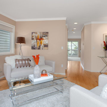 Relaxing Kirkland Townhouse