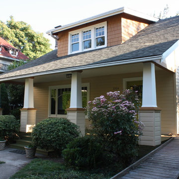 SE Bungalow Exterior