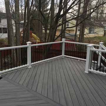 Deck in Trex Transcend Island Mist and Transcends Railing