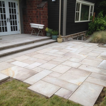 Ballard Sandstone Pavers & Outdoor Kitchen Island