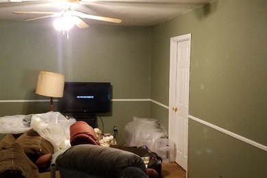 Living room photo in Chicago