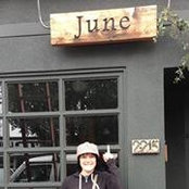 Foto von June Altomare Ashley