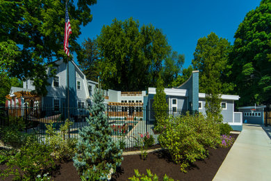 Inspiration for an exterior home remodel in Columbus