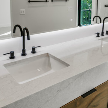 End Unit - Transitional Modern Luxury Rowhome Heritage Place Naperville, IL