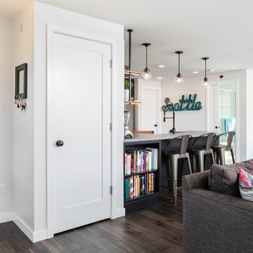 Open-Concept Home Makeover With Pops of Color