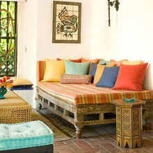 daybed in sunroom