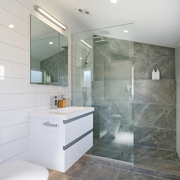 A Minimalist Retreat