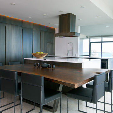 Kitchen and Dining Room Become Ideal Entertaining Spot - Luxury Apartment