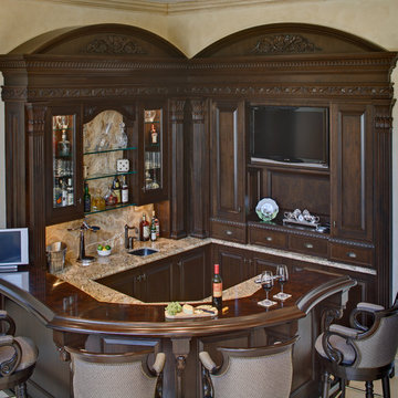 Florida Residence Walnut Bar