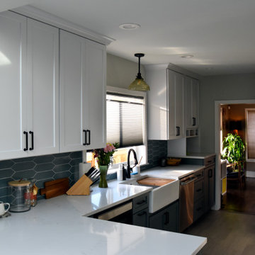 Lakeridge in South Seattle / Contemporary and Traditional Kitchen & Bath Remodel