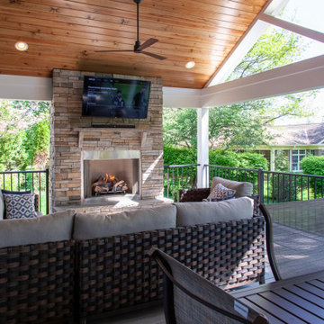 Covered patio/outdoor living