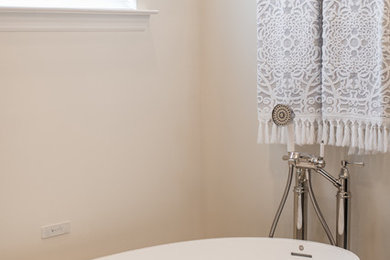 Example of a trendy bathroom design in Nashville