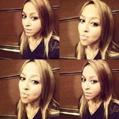Adrienne Charises foto
