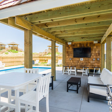 Nags Head • Luxury Oceanfront • Beach Treasure