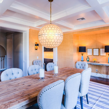 Desert Dwelling for Sports Enthusiasts | Dining Room