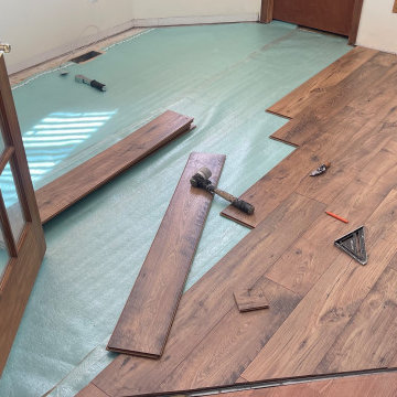 Laminate Chestnut Bedroom Flooring