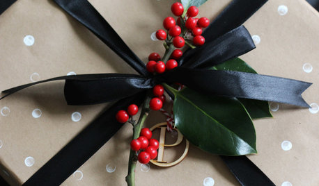 How to Make Your Own Wrapping Paper