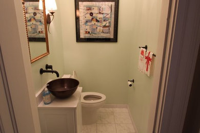 Example of a minimalist home design design in Other