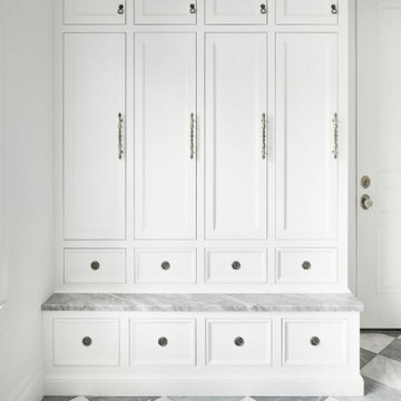 Mudroom Lockers With Seating And Drawers