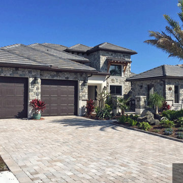 Residential Home with Old Country Fieldstone Cultured Stone