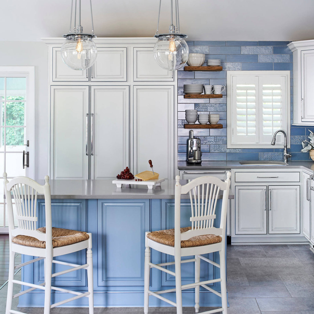 Two-tone Transitional Kitchen