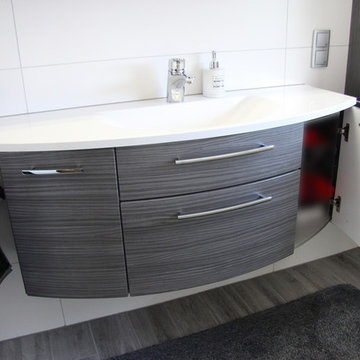 Modernisierung eines Badezimmers in München - Milbertshofen-Am Hart