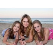 Juliet Lodges foto