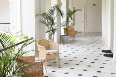 Afyon White & Nero Marquina Marble Pattern Flooring for Luxury Interiors
