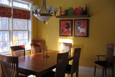 Inspiration for a modern dining room remodel in Boston