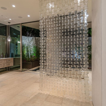 Swallow Dr. Project: Minimalist contemporary exterior