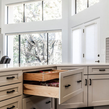 Transitional Kitchen