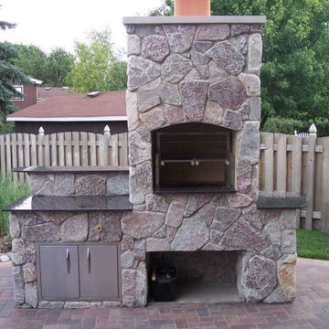 Gas Grills & Outdoor Kitchens