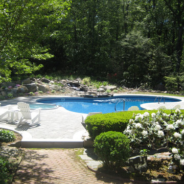 In-ground Liner Pool with attached Spa