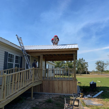 Front Porch with wheelchair ramo