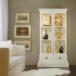MH - Classical Display Case in Ivory - Products
