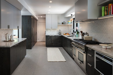 Trendy kitchen photo in Los Angeles