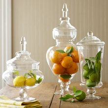 Glass apothecary set