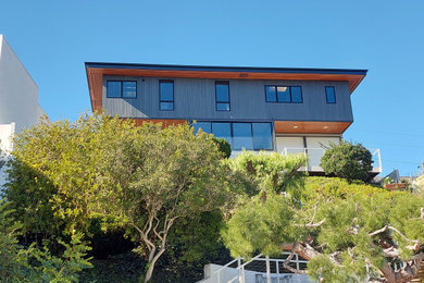 Inspiration for a 1950s exterior home remodel in Orange County